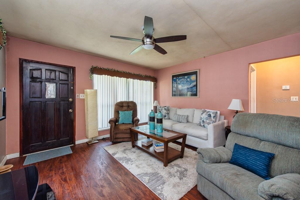 Image 3 of 20 For 3218 Leroy Street