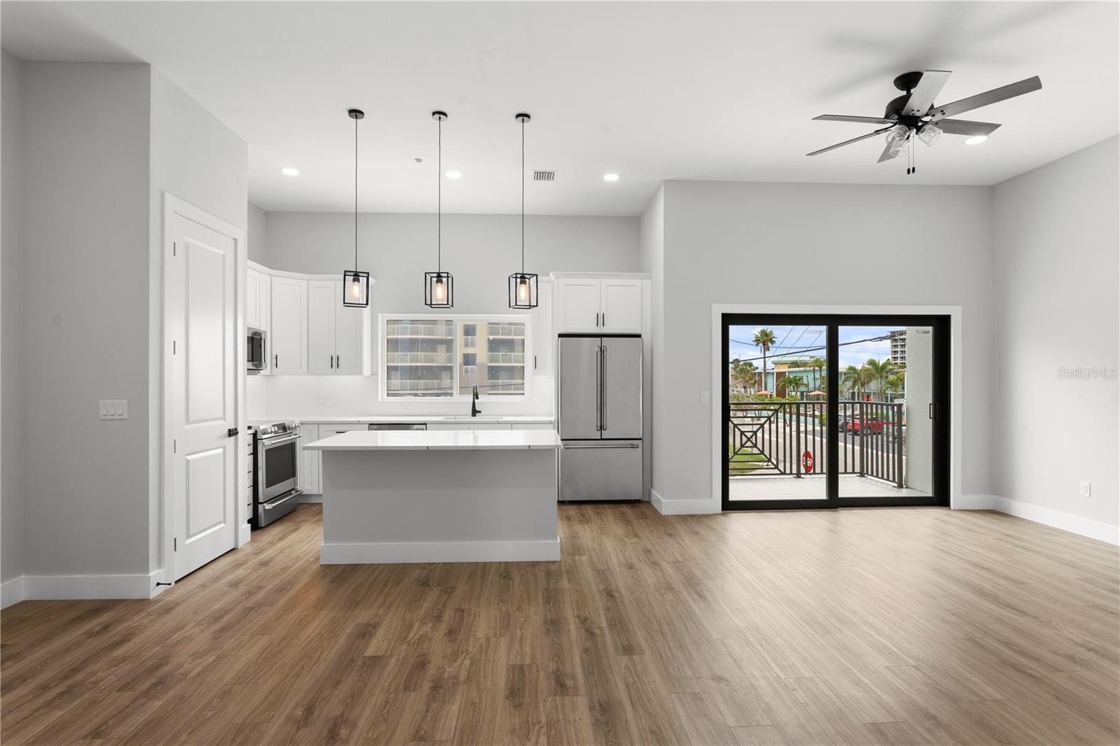 Image 4 of 54 For 11605 1st Street E 2