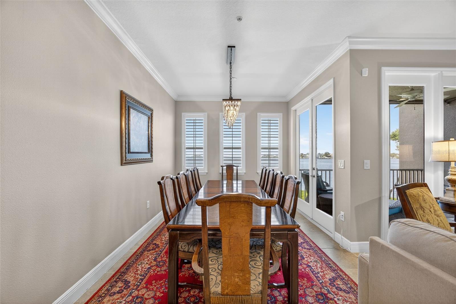 Listing photo id 16 for 2756 Reserve Court