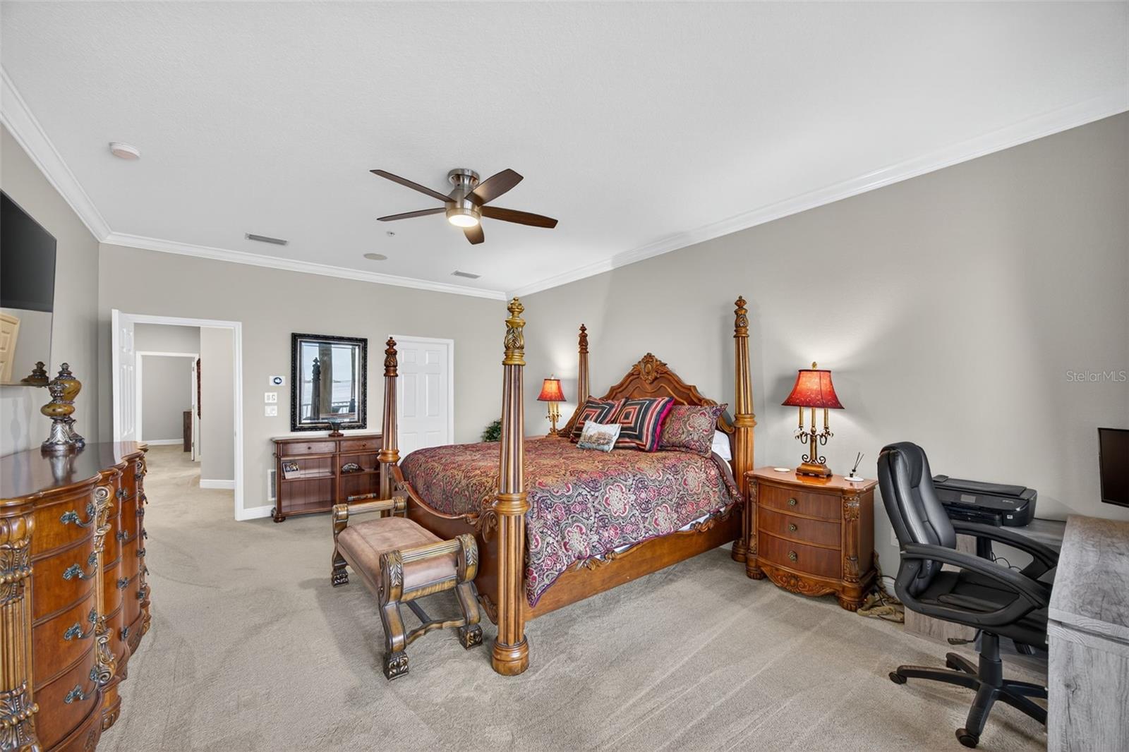 Listing photo id 21 for 2756 Reserve Court