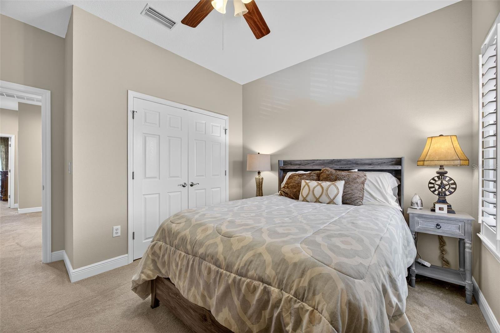 Listing photo id 32 for 2756 Reserve Court