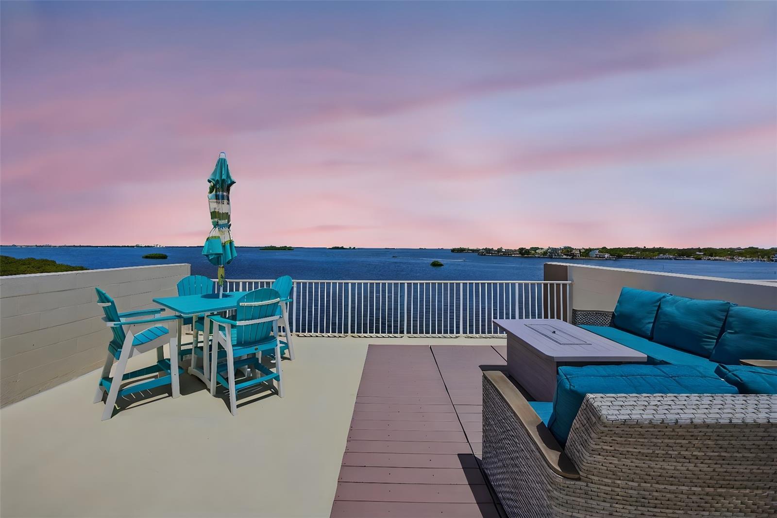 Listing photo id 37 for 2756 Reserve Court
