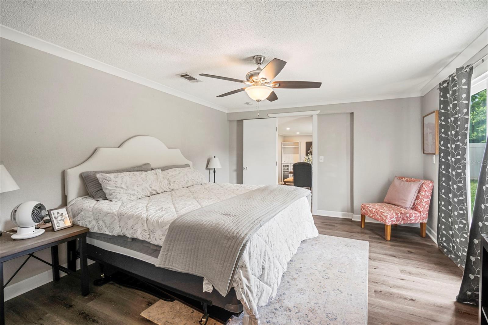 Image 11 of 25 For 980 8th Avenue Ne
