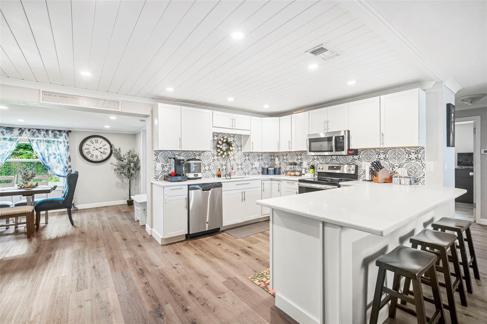 Image 5 of 25 For 980 8th Avenue Ne