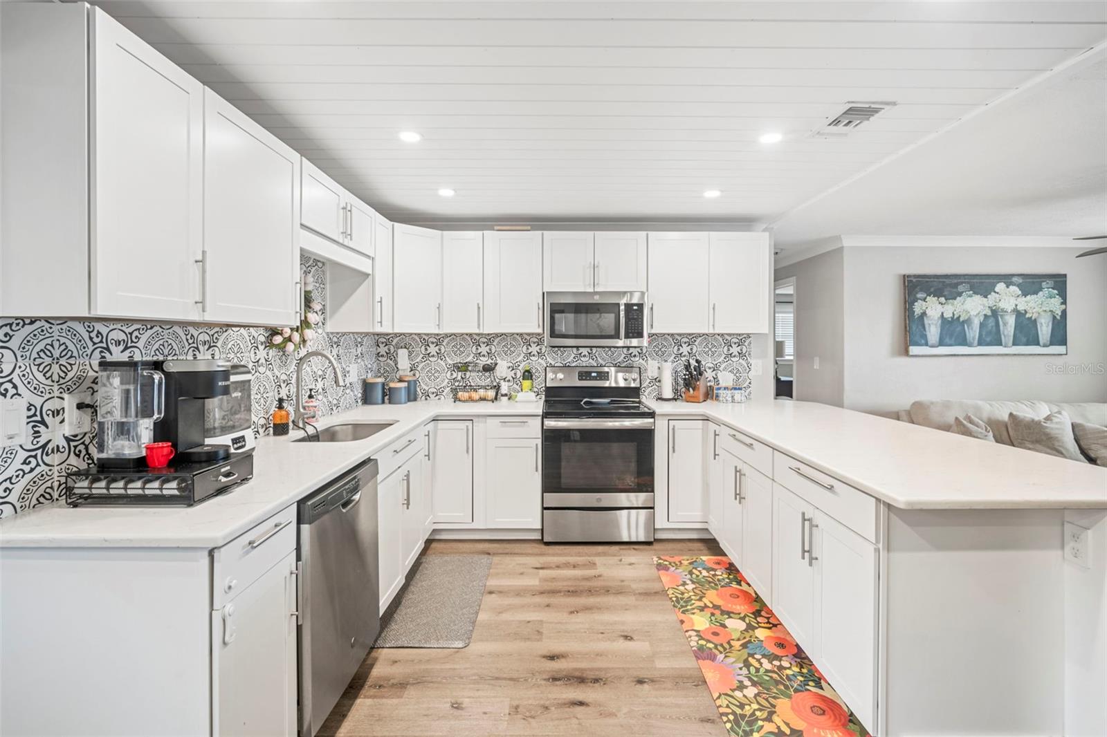 Image 6 of 25 For 980 8th Avenue Ne