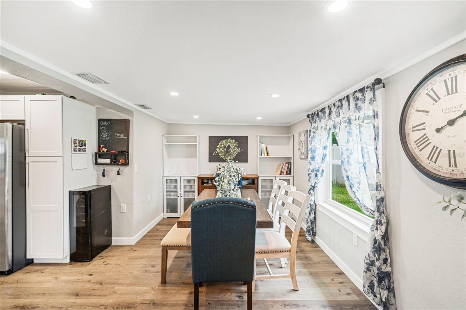 Image 9 of 25 For 980 8th Avenue Ne