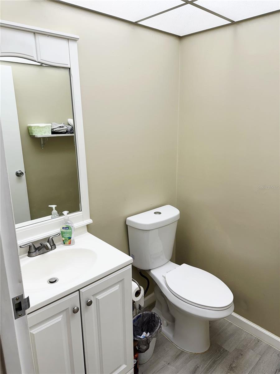 Image 15 of 36 For 1801 Bedford Terrace 235