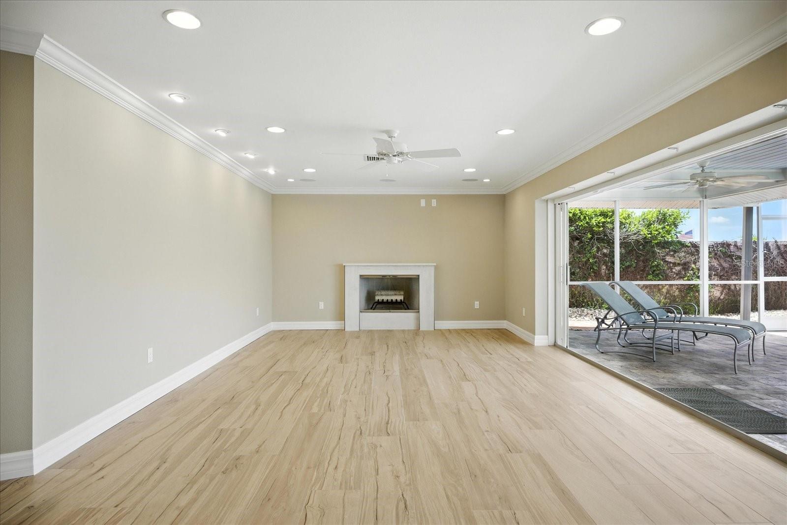 Image 23 of 52 For 7864 9th Avenue S
