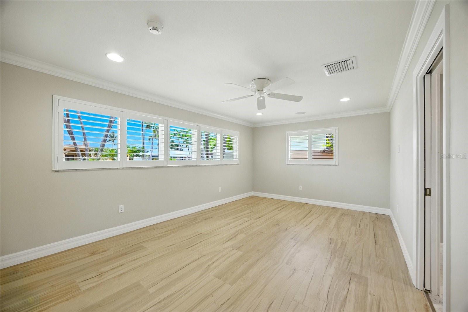 Image 33 of 52 For 7864 9th Avenue S