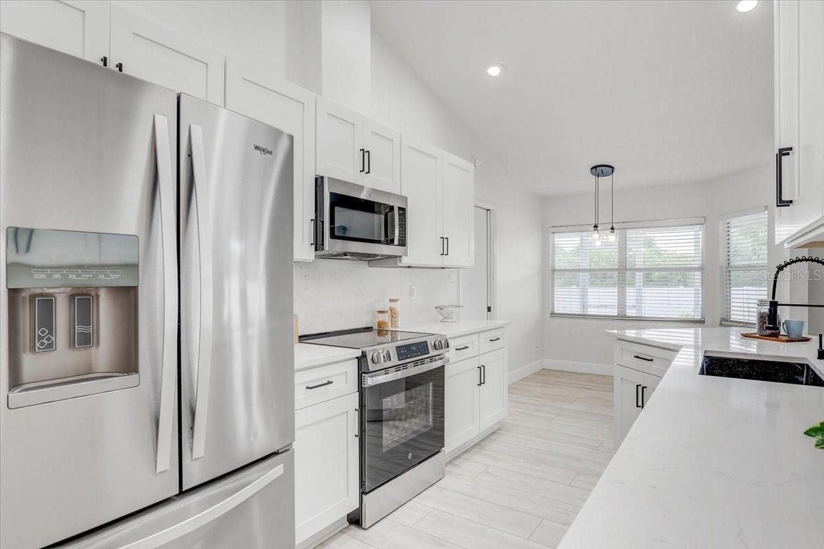 Image 11 of 48 For 6403 64th Drive E