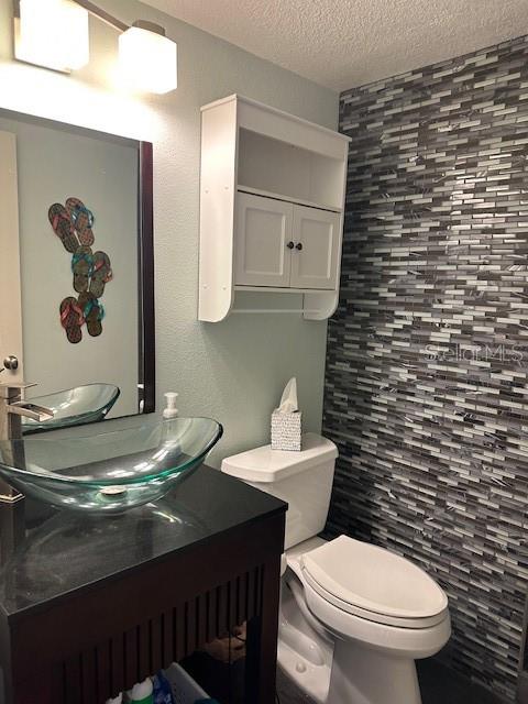 Image 11 of 42 For 9810 Indian Key Trail 85