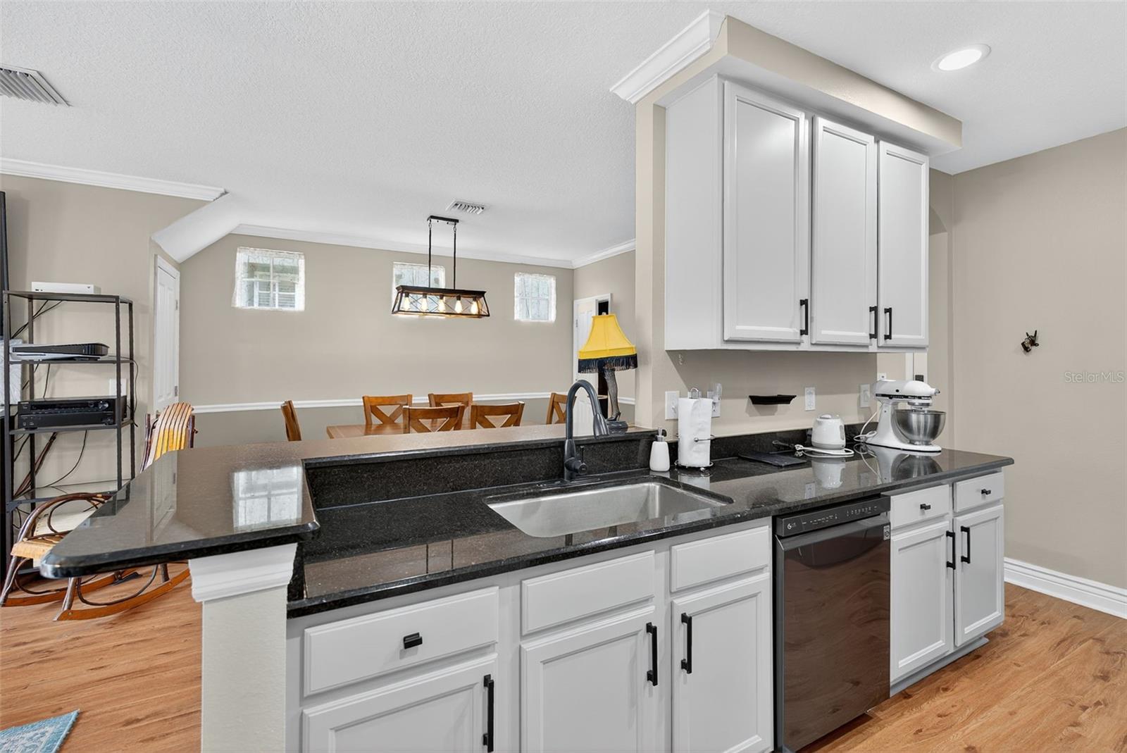 Image 12 of 53 For 10639 Marsha Dr