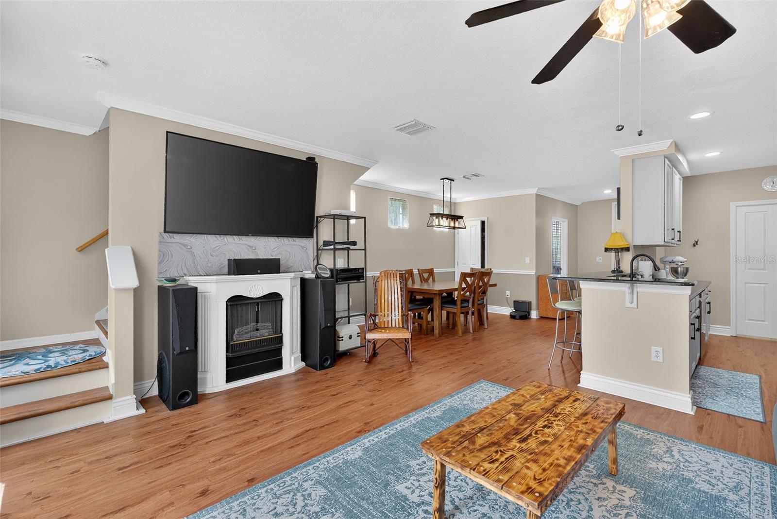 Image 19 of 53 For 10639 Marsha Dr