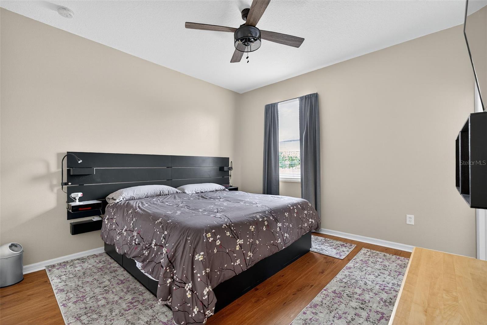 Image 23 of 53 For 10639 Marsha Dr