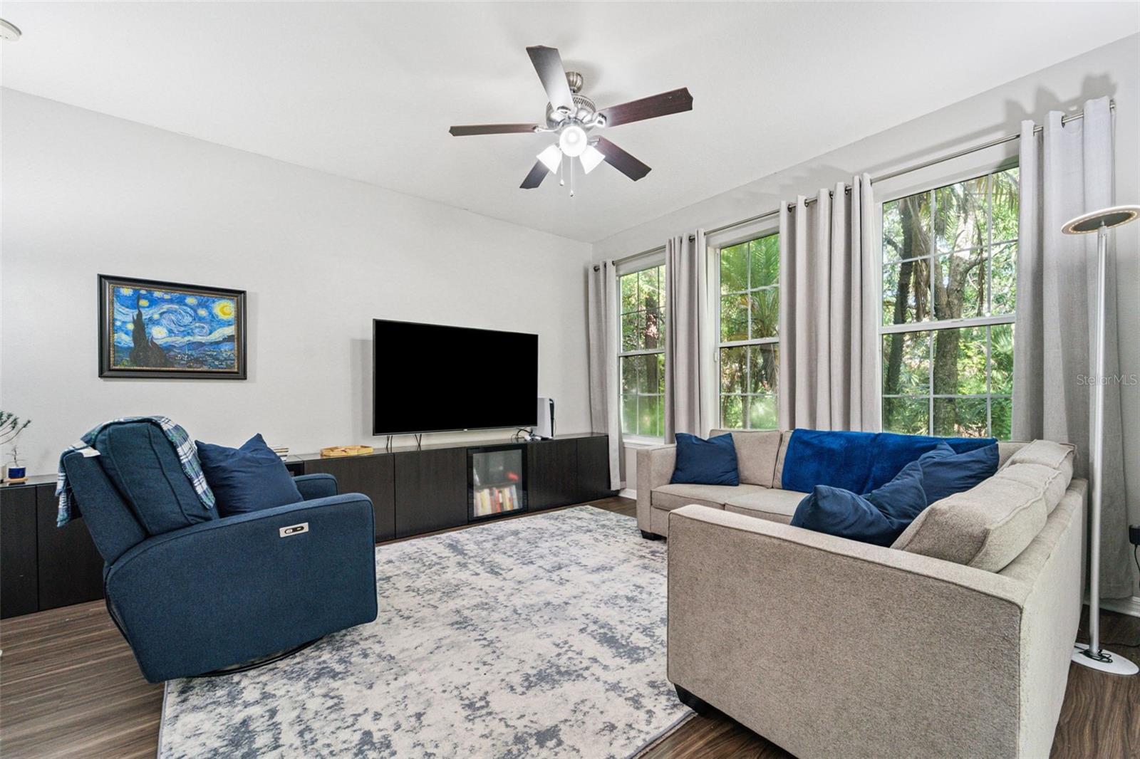 Image 12 of 33 For 6723 Eagle Feather Drive