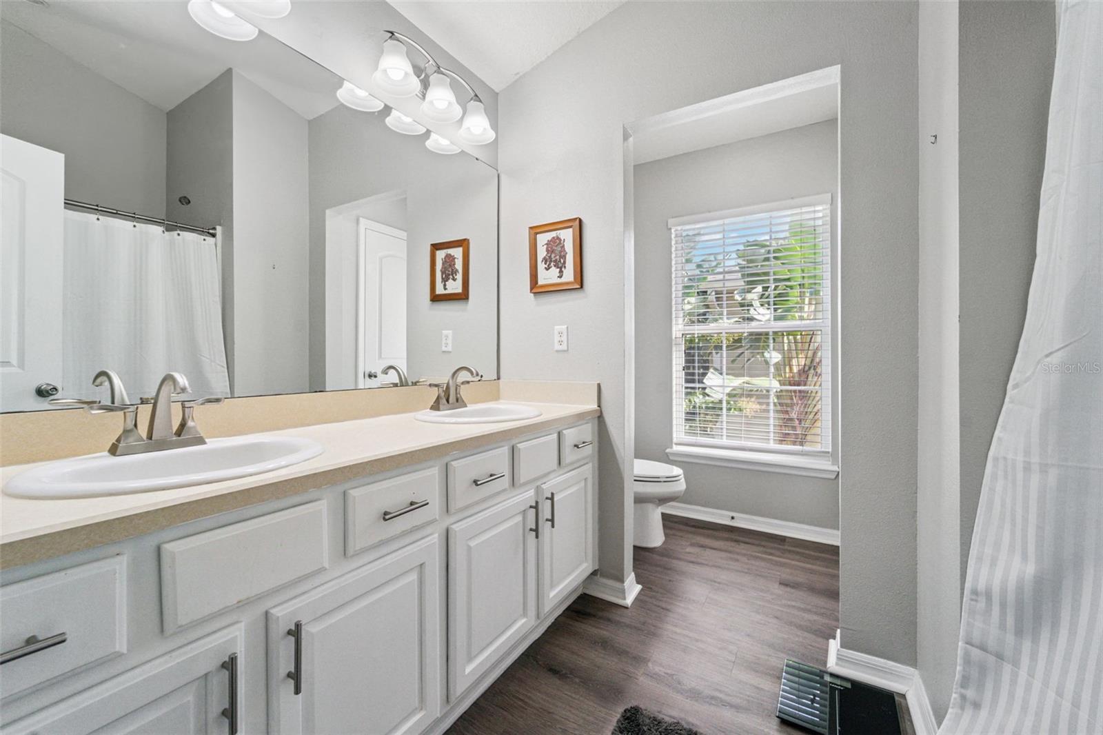 Image 18 of 33 For 6723 Eagle Feather Drive