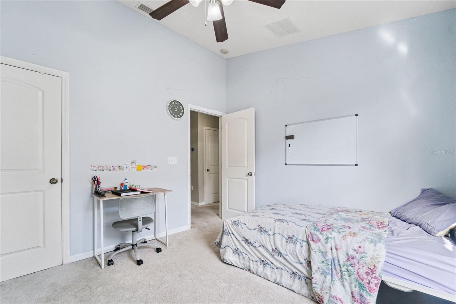 Image 20 of 33 For 6723 Eagle Feather Drive
