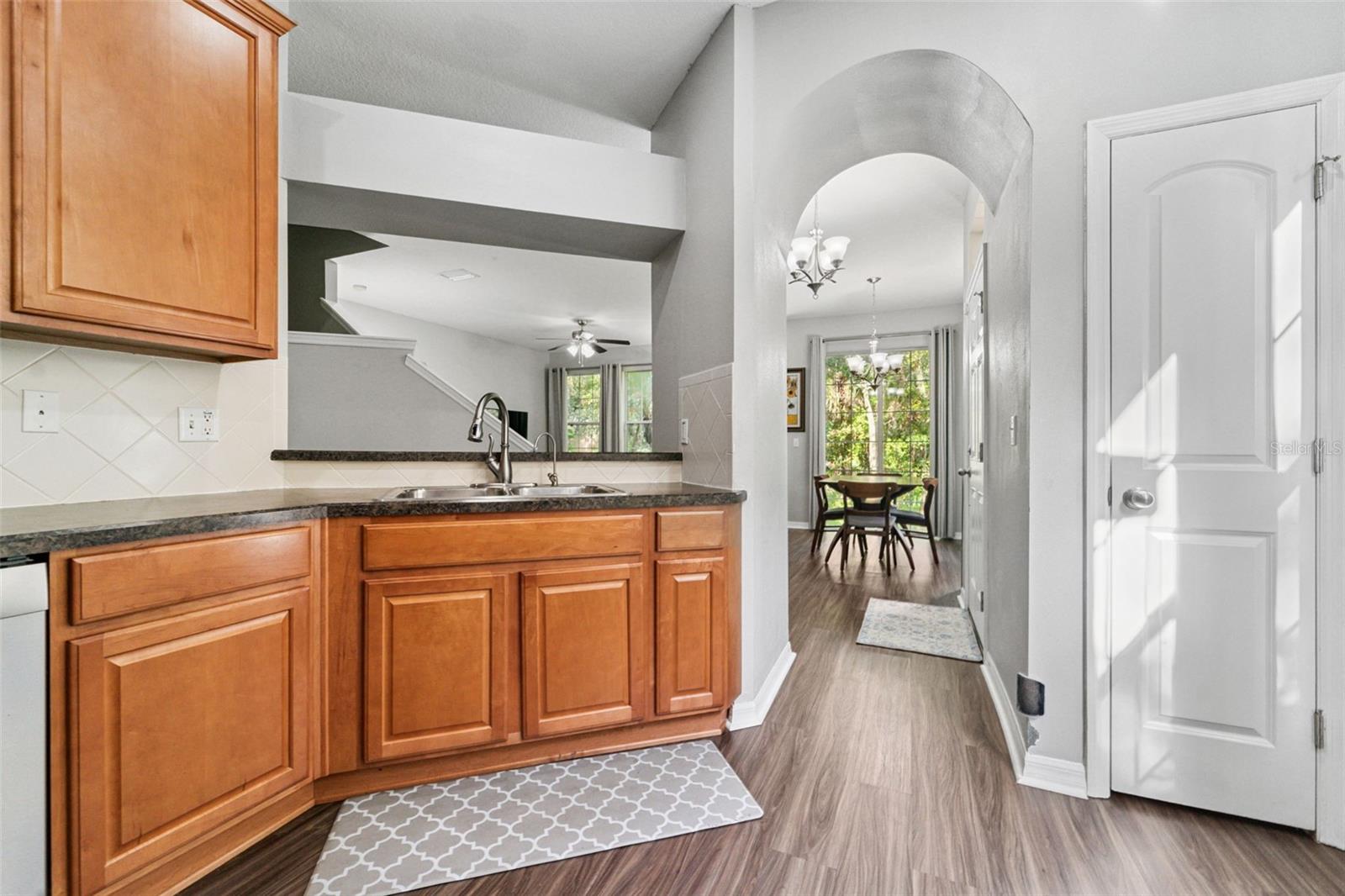Image 8 of 33 For 6723 Eagle Feather Drive