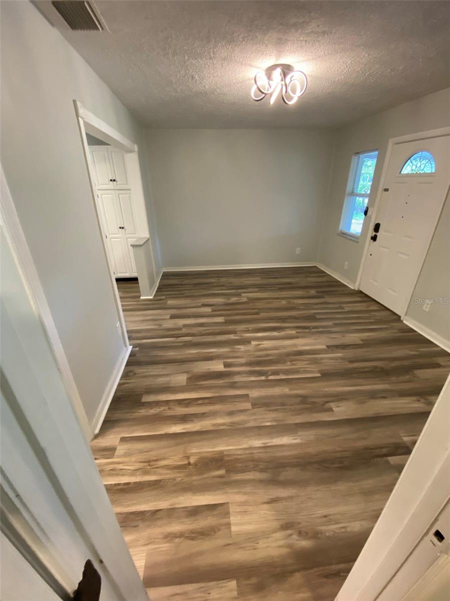 Image 32 of 33 For 787 12th Avenue N