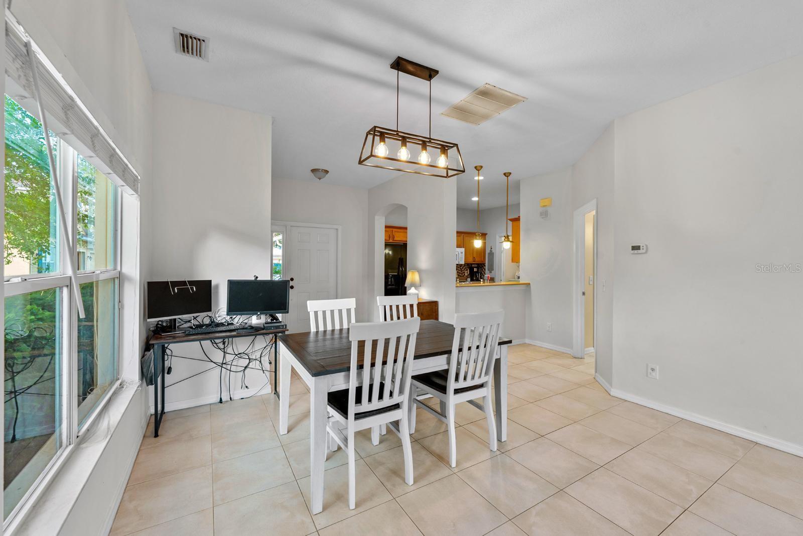 Image 11 of 27 For 20318 Oak Key Court