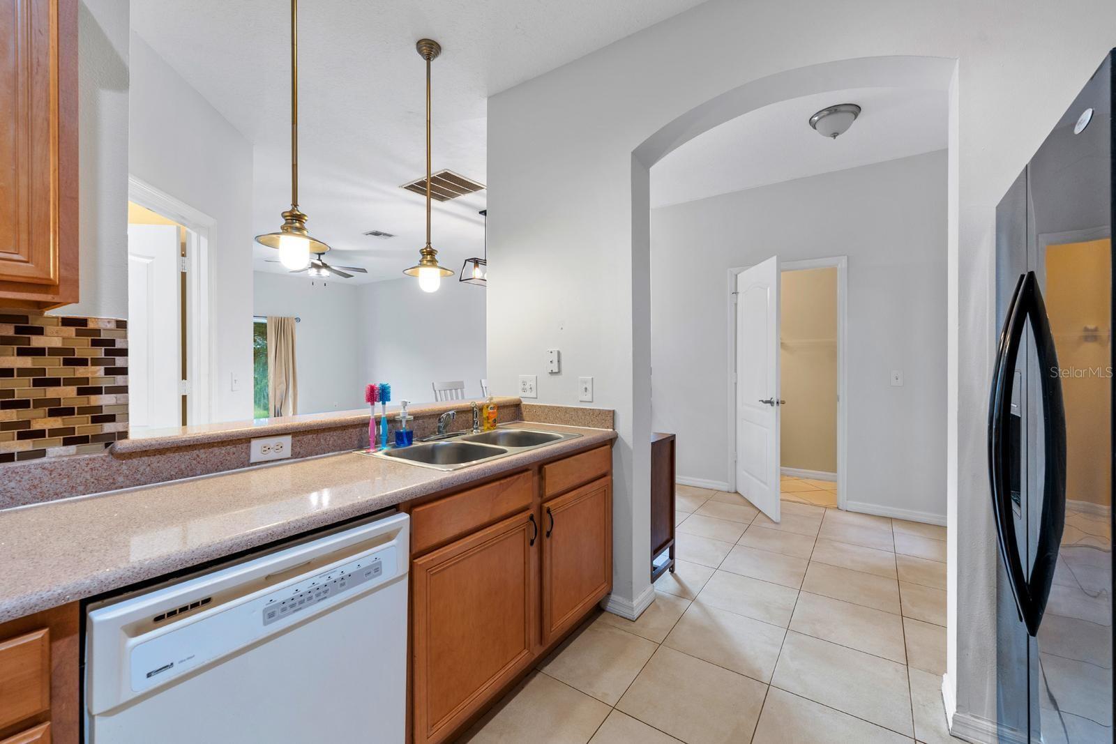 Image 13 of 27 For 20318 Oak Key Court