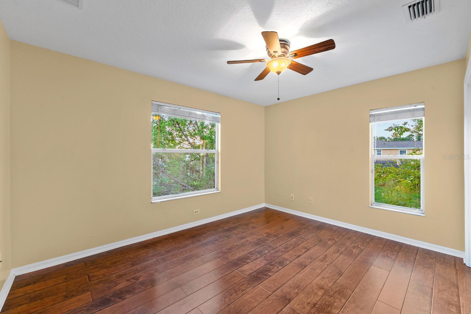 Image 17 of 27 For 20318 Oak Key Court