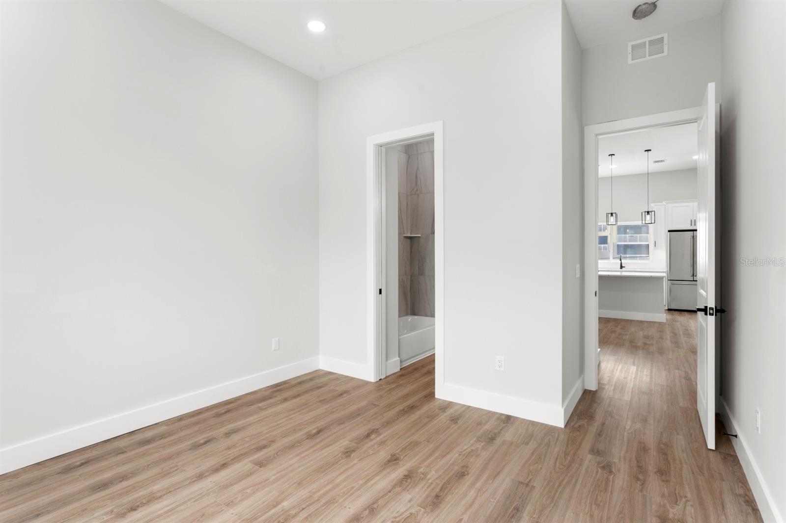 Image 19 of 54 For 11605 1st Street E 3