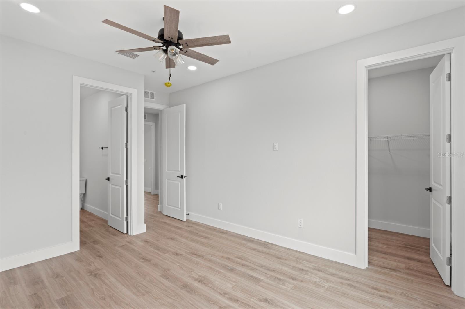 Image 27 of 54 For 11605 1st Street E 3