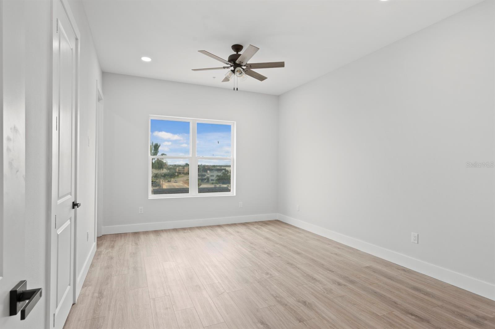 Image 33 of 54 For 11605 1st Street E 3