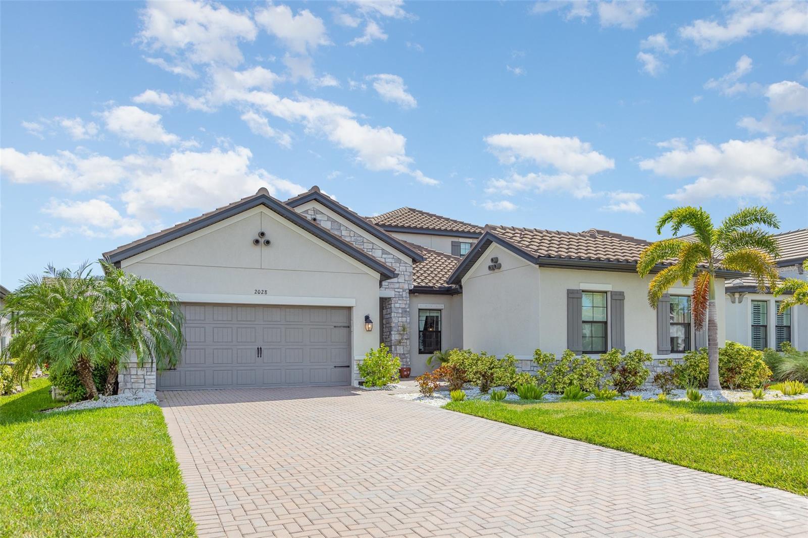 Image 5 of 42 For 2028 Woodleaf Hammock Court
