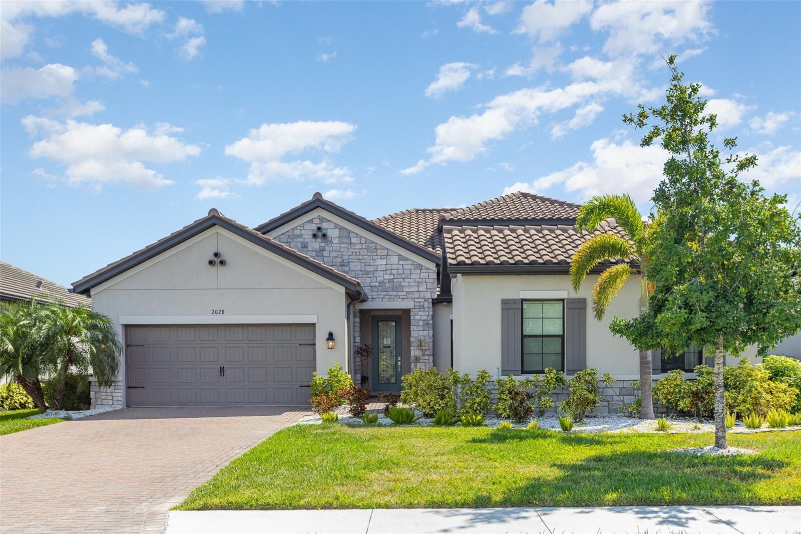 Image 6 of 42 For 2028 Woodleaf Hammock Court