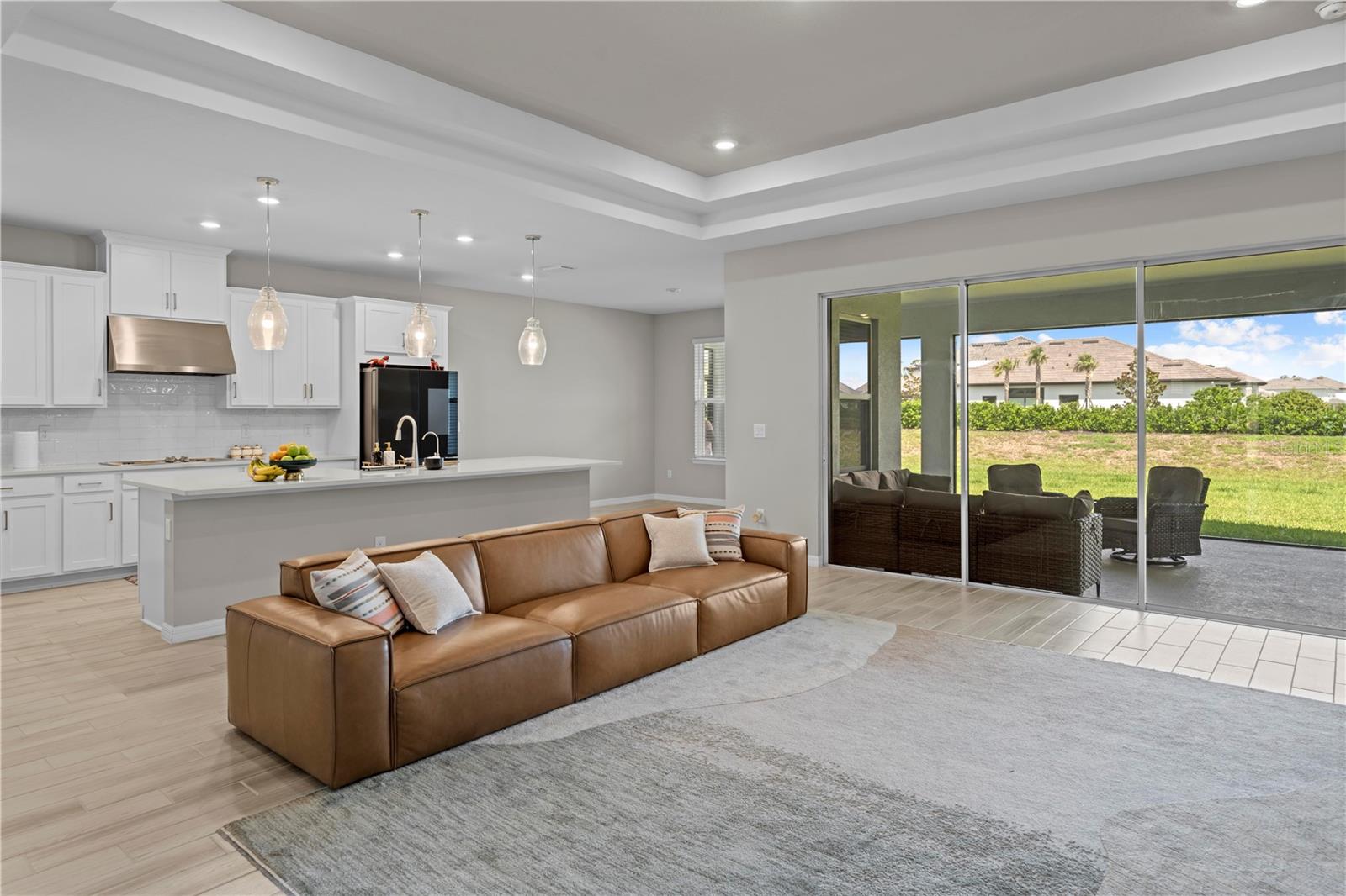 Listing photo id 9 for 2347 Overfalls Place