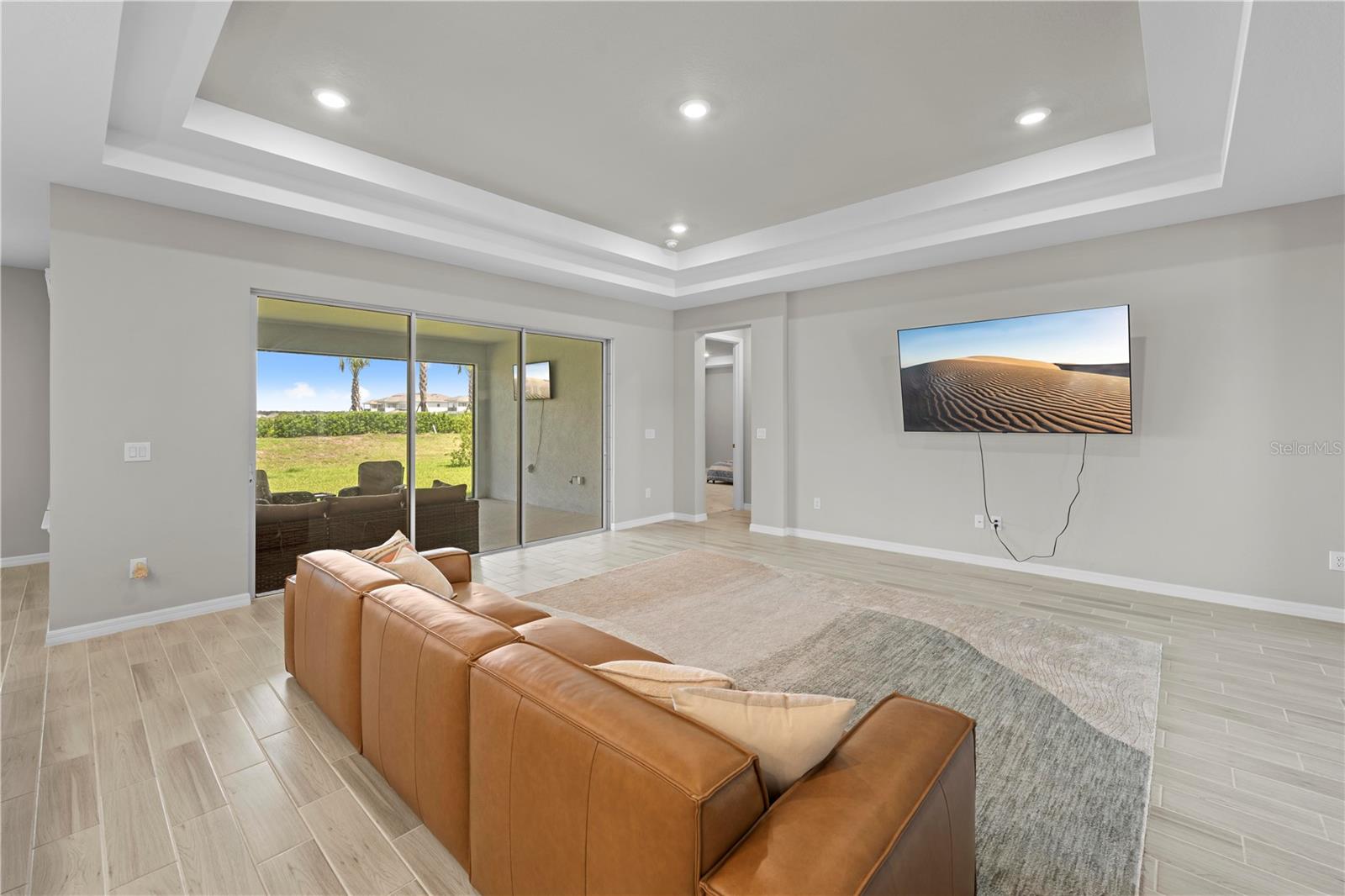 Listing photo id 13 for 2347 Overfalls Place