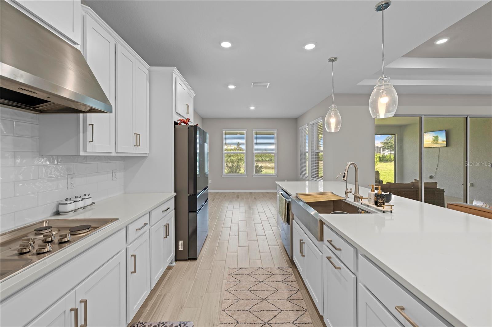 Listing photo id 25 for 2347 Overfalls Place