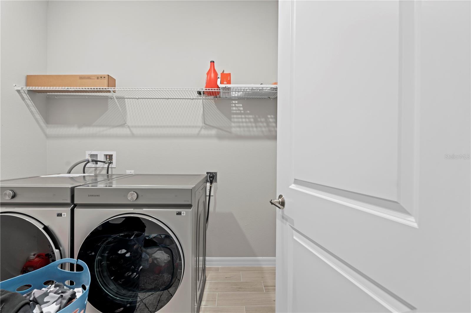 Listing photo id 48 for 2347 Overfalls Place