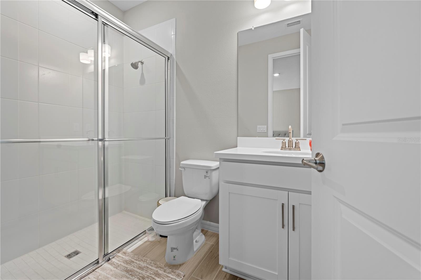 Listing photo id 50 for 2347 Overfalls Place