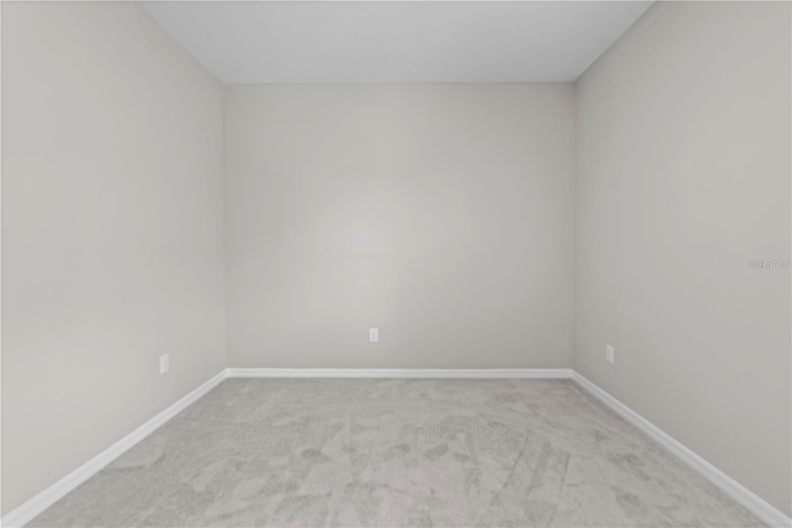 Listing photo id 81 for 2347 Overfalls Place