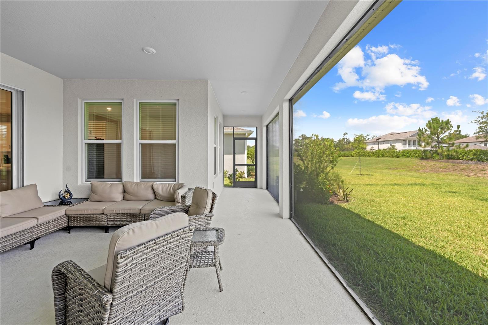Listing photo id 87 for 2347 Overfalls Place