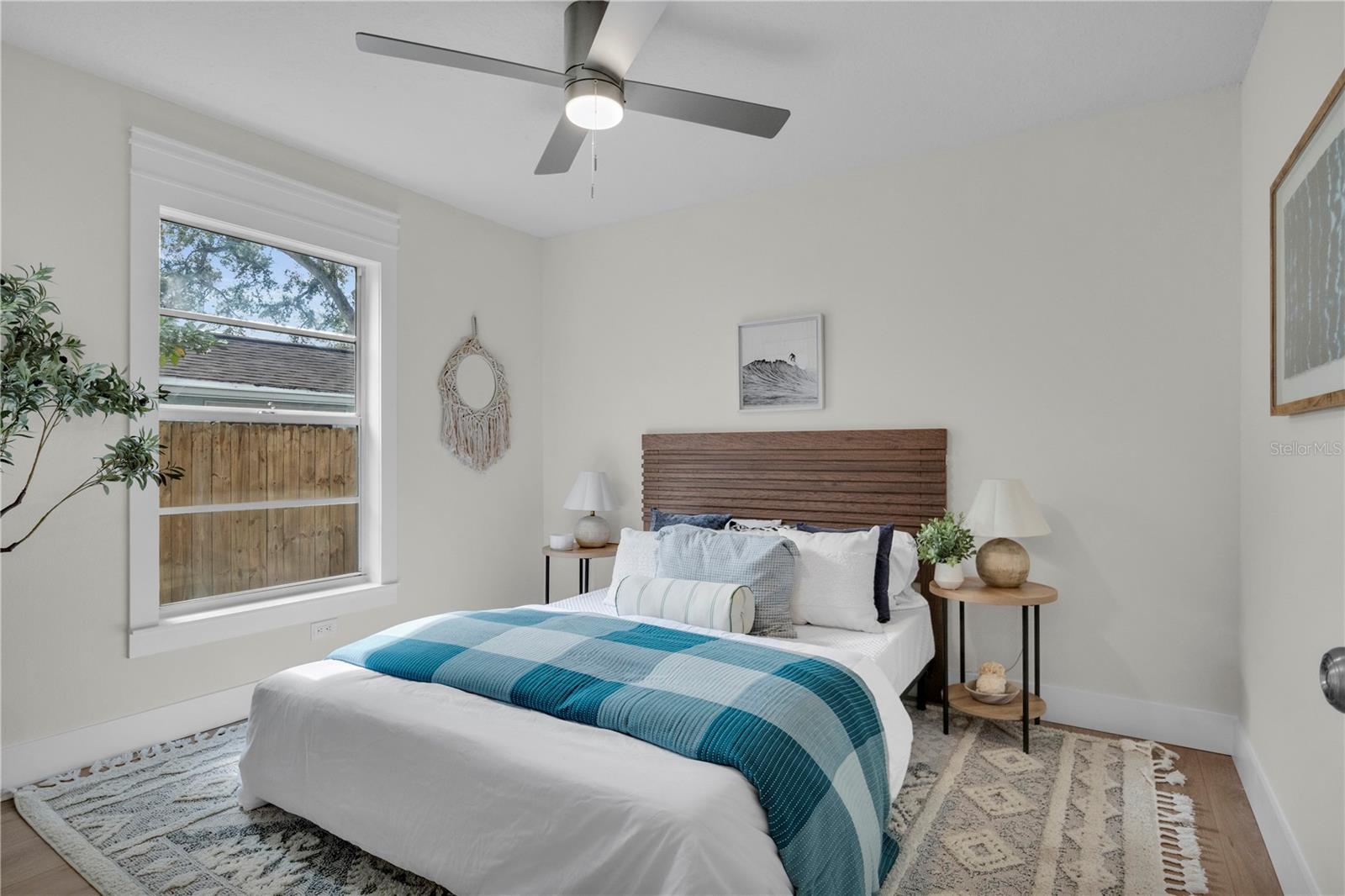 Listing photo id 25 for 1005 Indiana Avenue