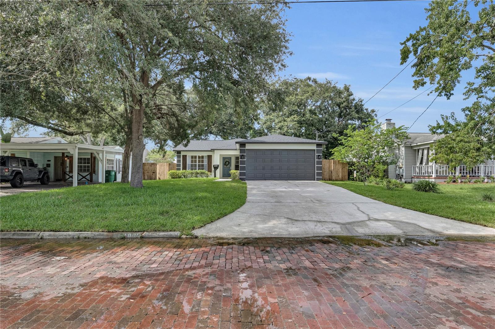 Listing photo id 39 for 1005 Indiana Avenue