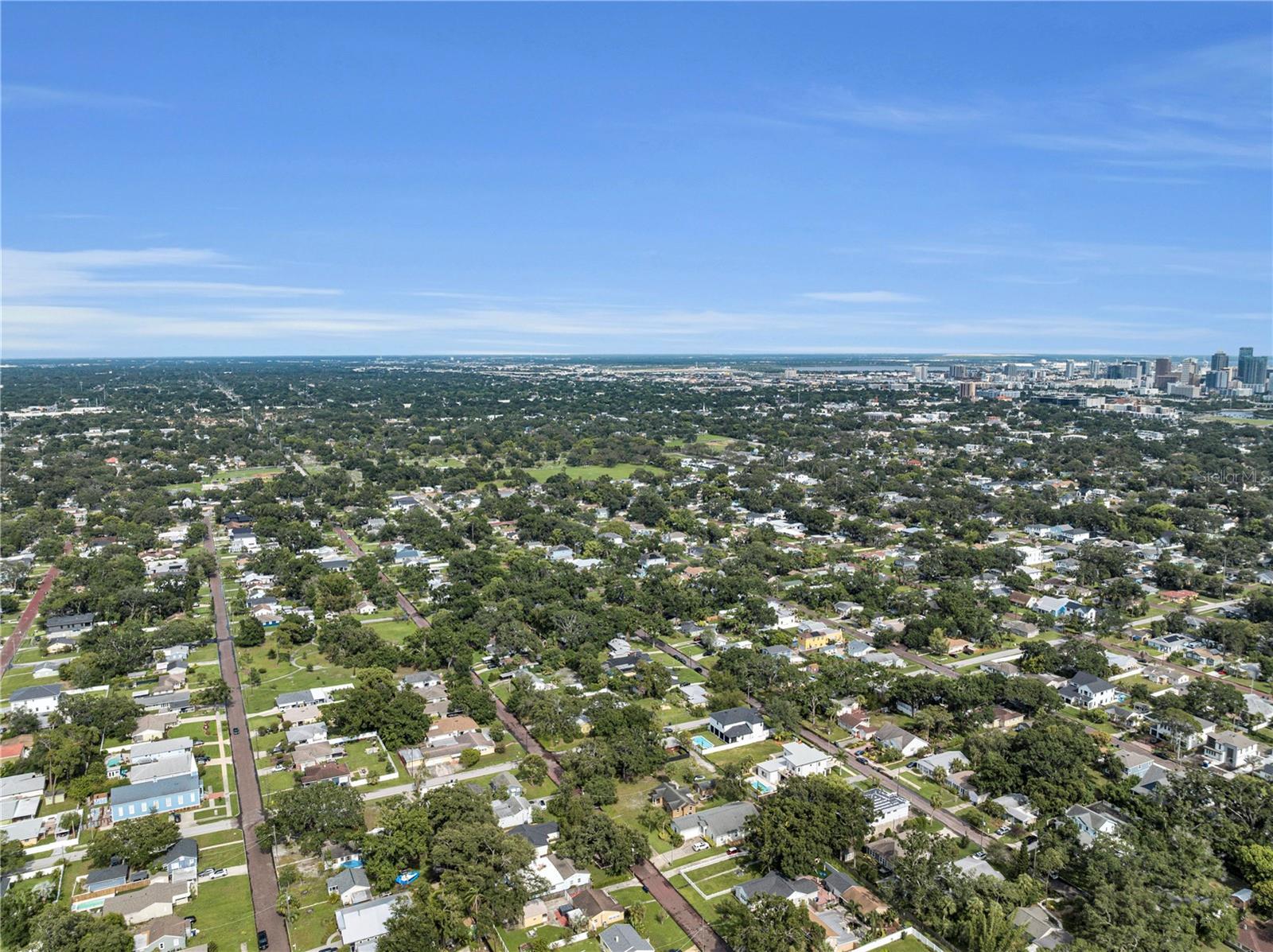 Listing photo id 42 for 1005 Indiana Avenue