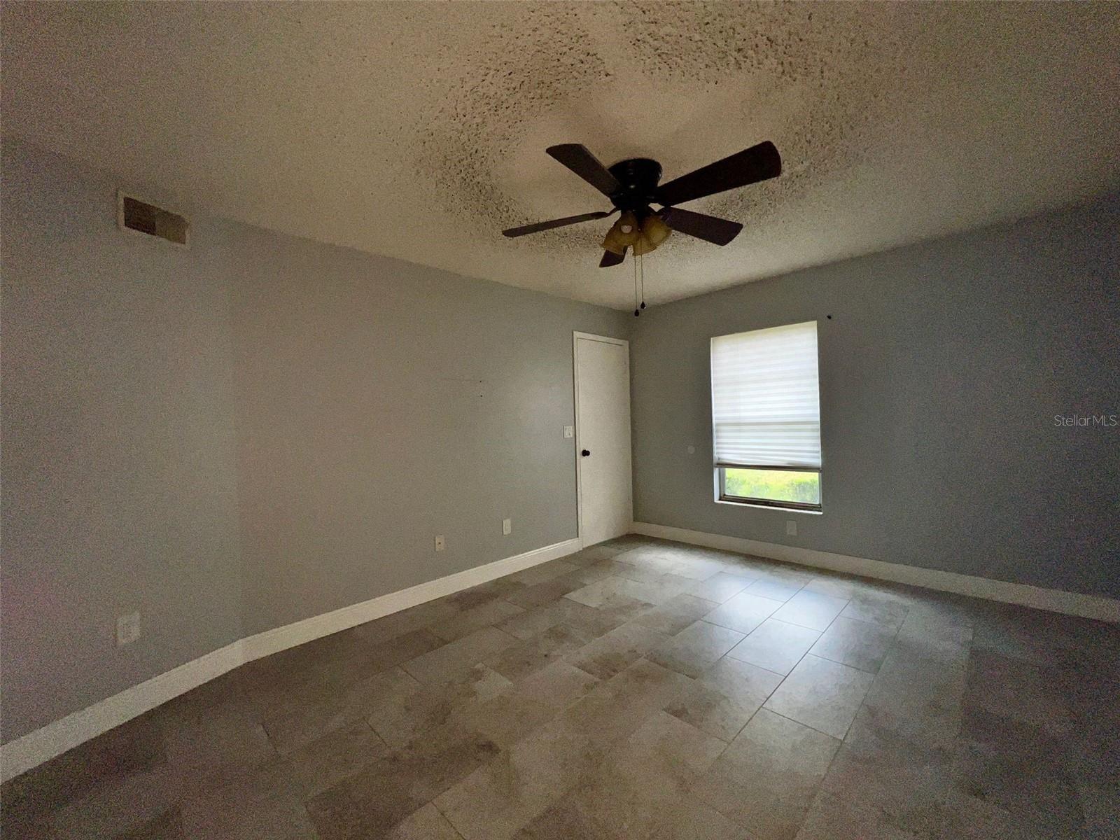 Listing photo id 3 for 3964 Dream Oak Place 104