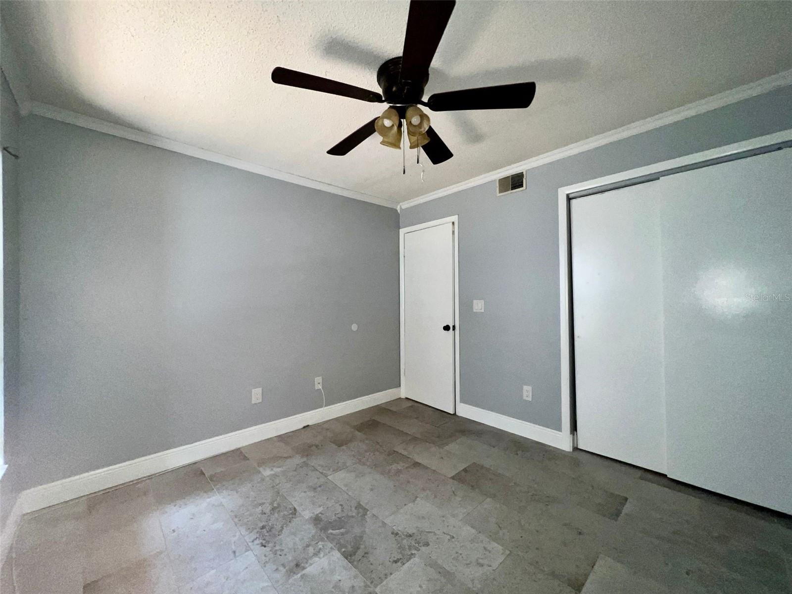 Listing photo id 5 for 3964 Dream Oak Place 104