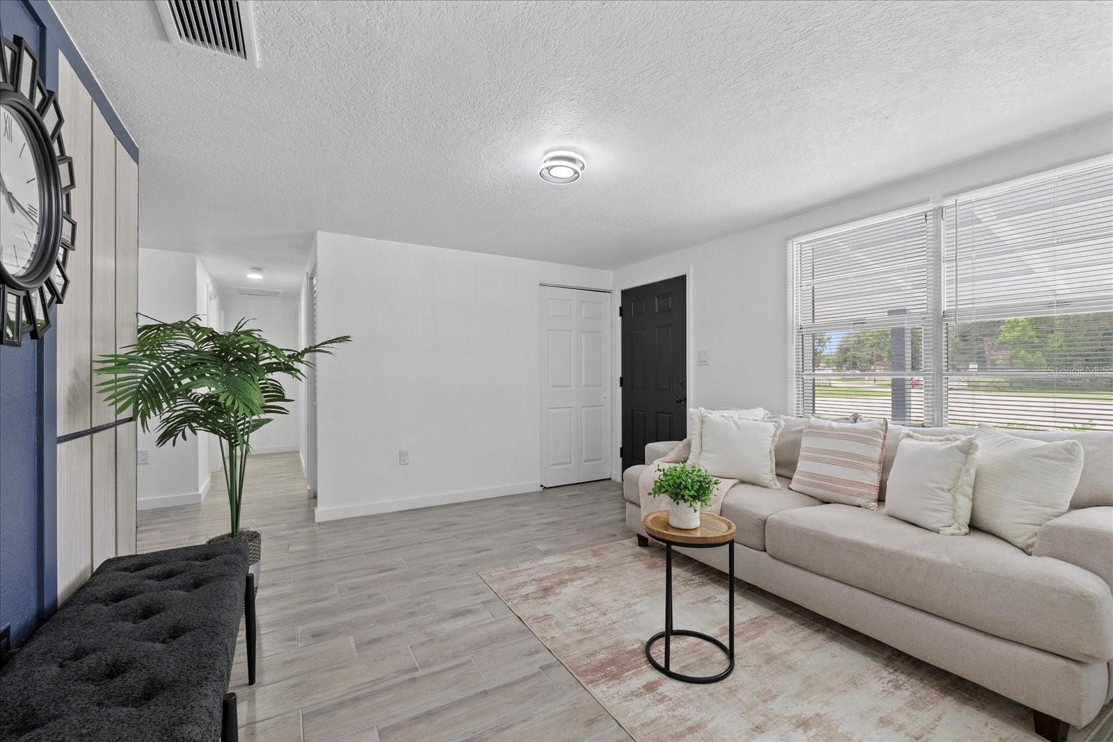 Image 6 of 37 For 5817 30th Avenue