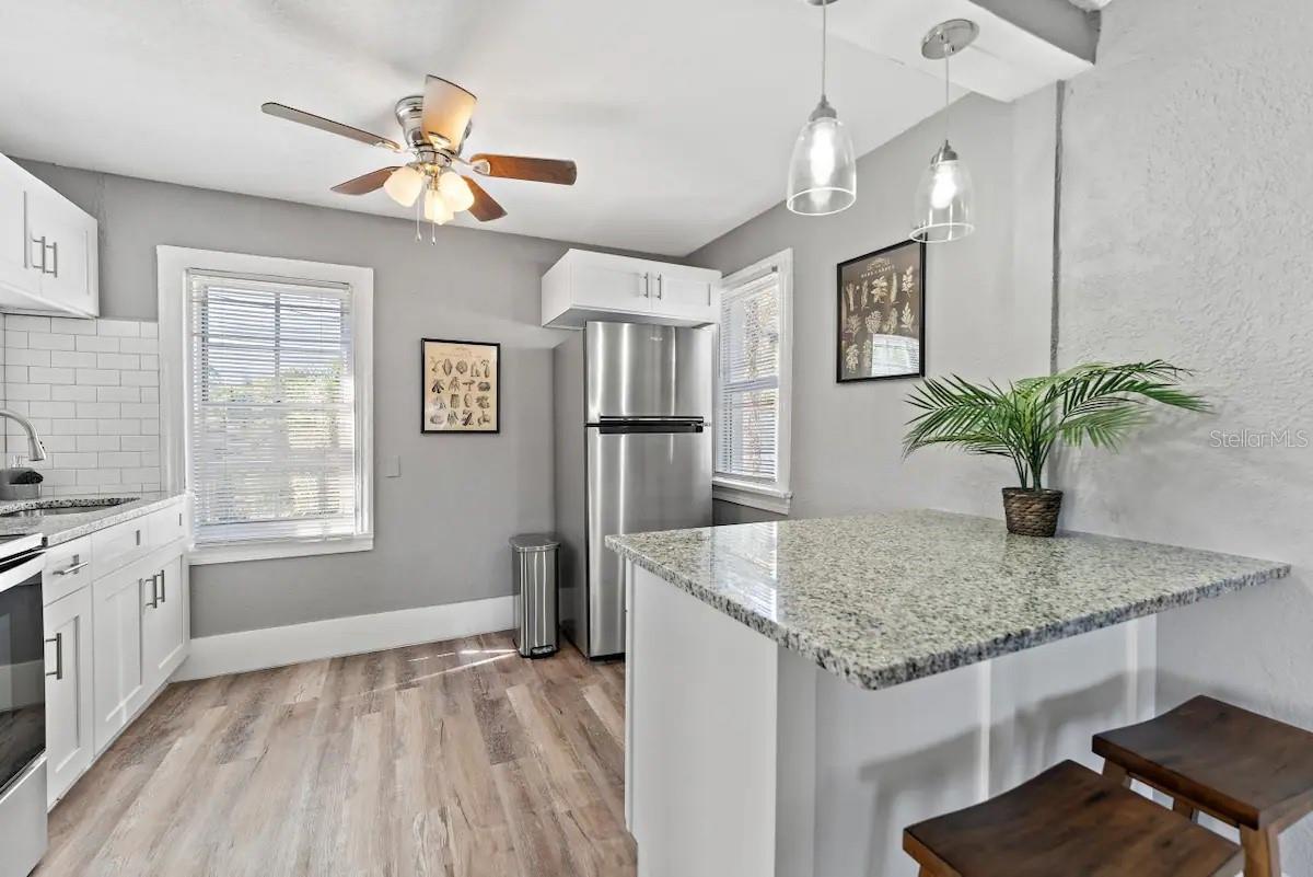Image 20 of 29 For 3320 18th Street N