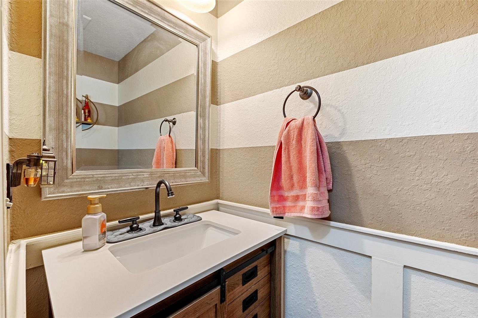 Image 24 of 39 For 12925 Keefer Court