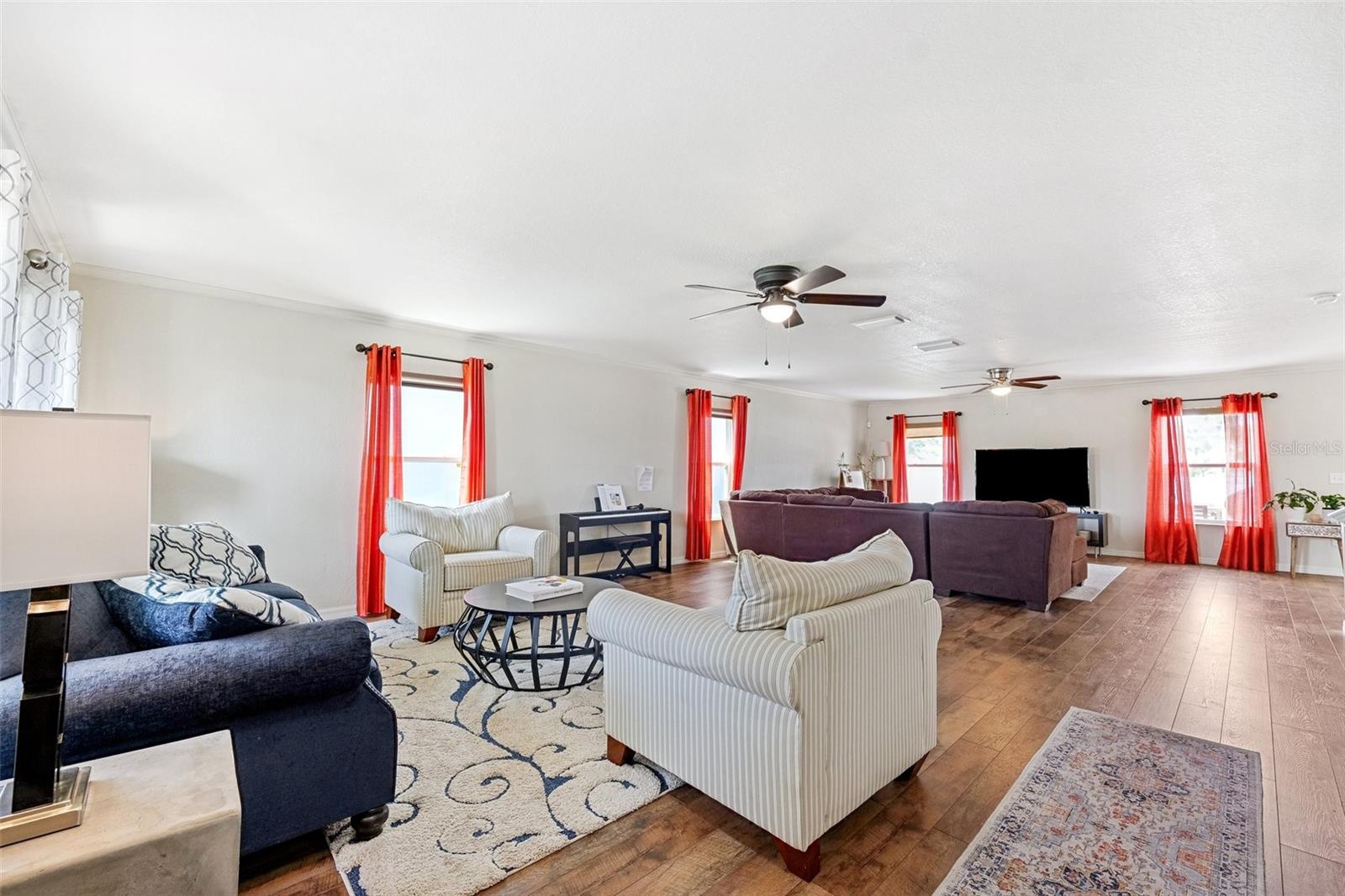Image 5 of 39 For 12925 Keefer Court