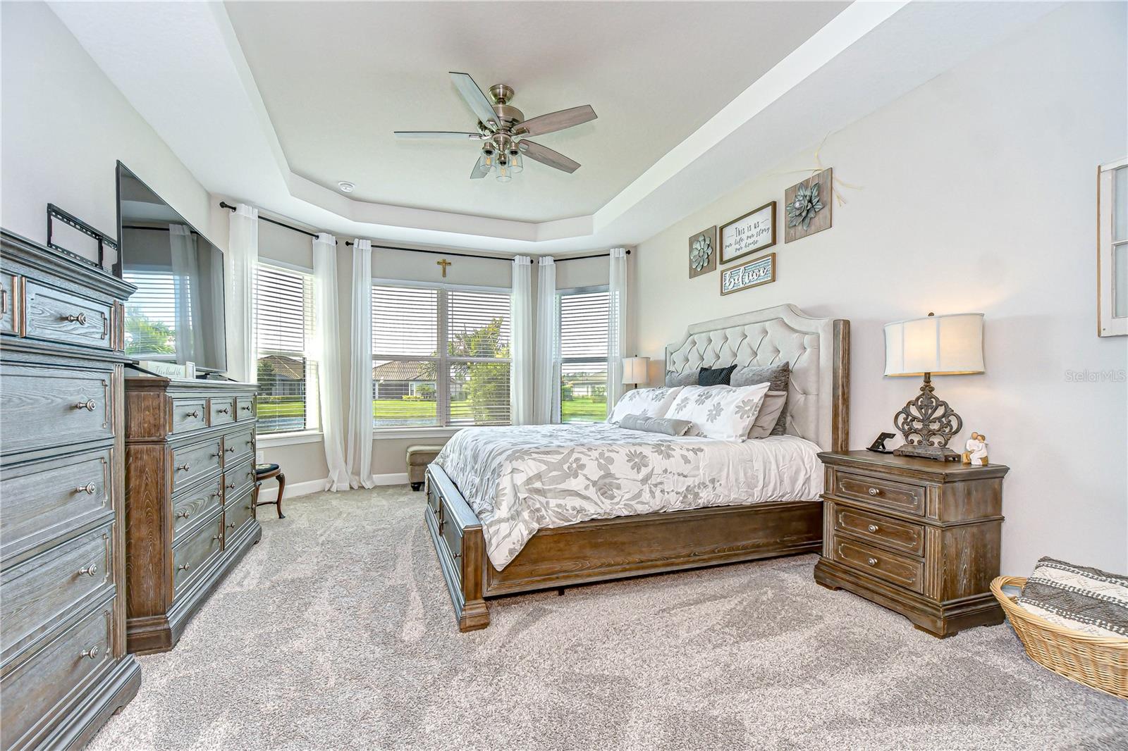 Listing photo id 15 for 10577 Calluna Drive