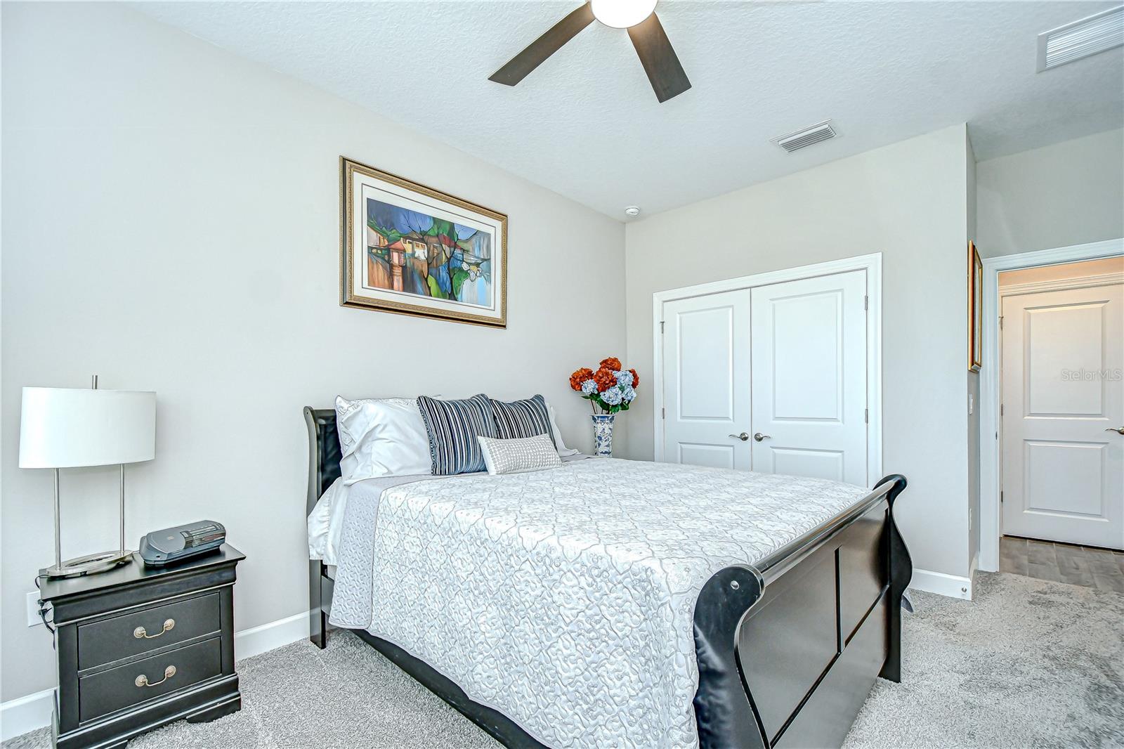 Listing photo id 20 for 10577 Calluna Drive