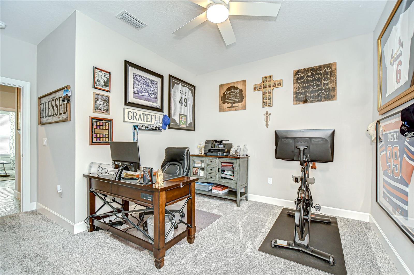 Listing photo id 22 for 10577 Calluna Drive